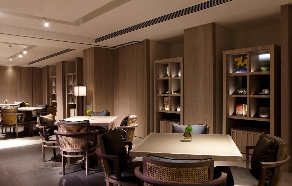 ホテル ウェルスプリング バイ シルクス 礁渓郷 エクステリア 写真 The Club Lounge at the Hong Kong International Airport