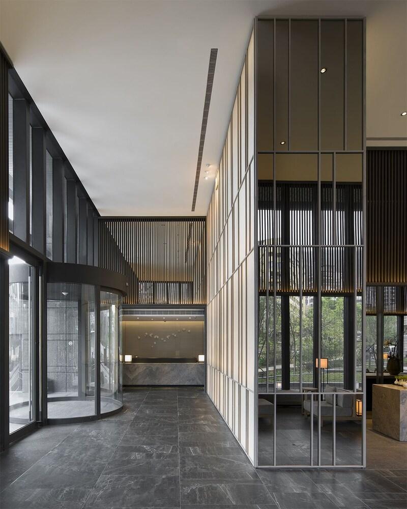 ホテル ウェルスプリング バイ シルクス 礁渓郷 エクステリア 写真 The interior of the hotel