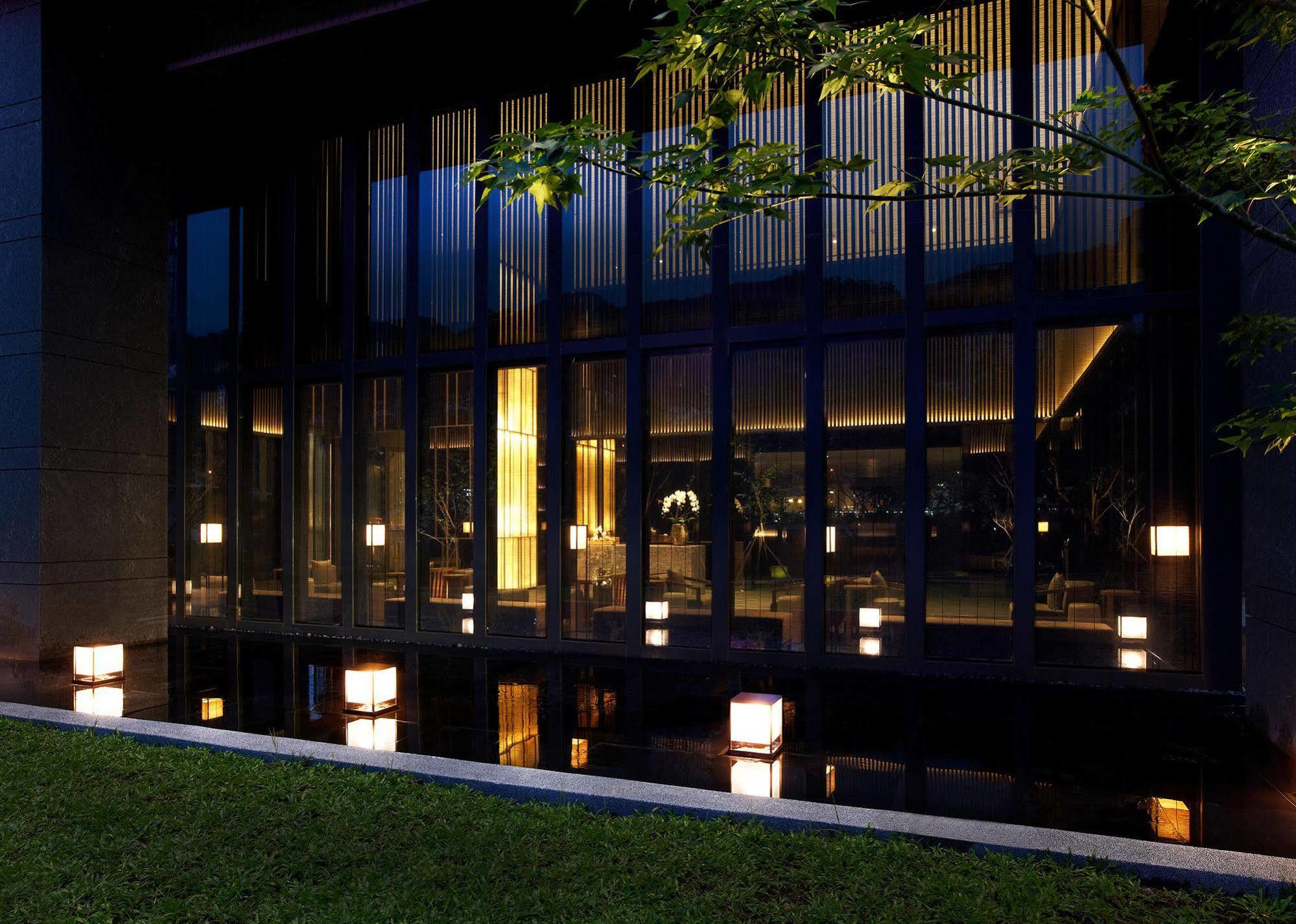 ホテル ウェルスプリング バイ シルクス 礁渓郷 エクステリア 写真 The 21st Century Museum of Contemporary Art, Kanazawa